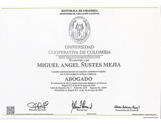 Diploma de Abogado otorgado por la Universidad Cooperativa de Colombia