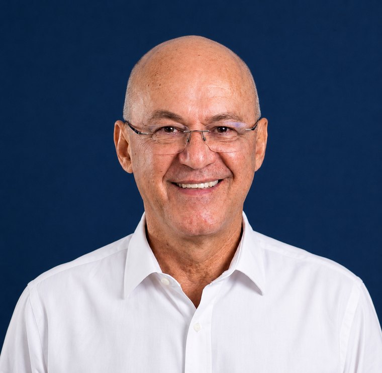 Retrato del abogado Miguel Ángel Ñustes Mejía